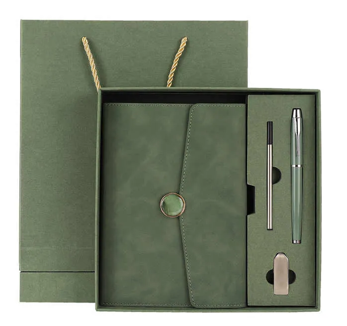 مجموعة ترويجية من الشركة التنفيذية مخصصة . Executive promotional kit customized for luxury business