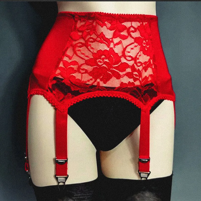 Plus Size Classic 6-Strap Lace Front Suspender Belts