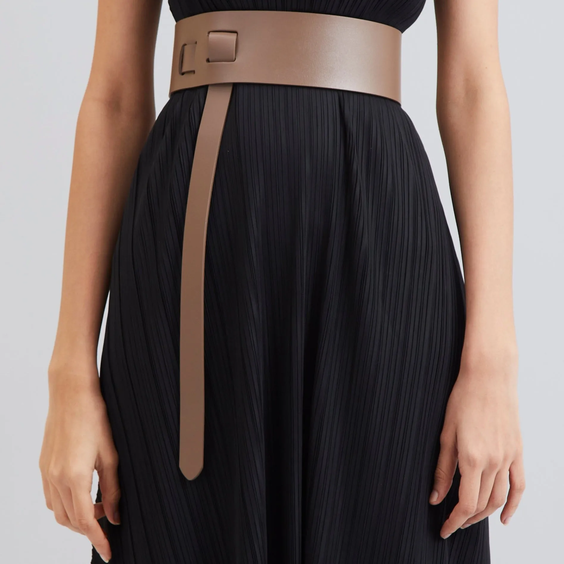 Self Knot Leather Belt - Taupe