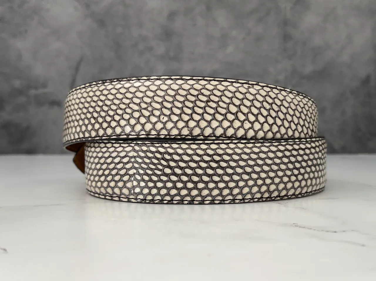 Spitting Cobra Front Cut Belt: Natural
