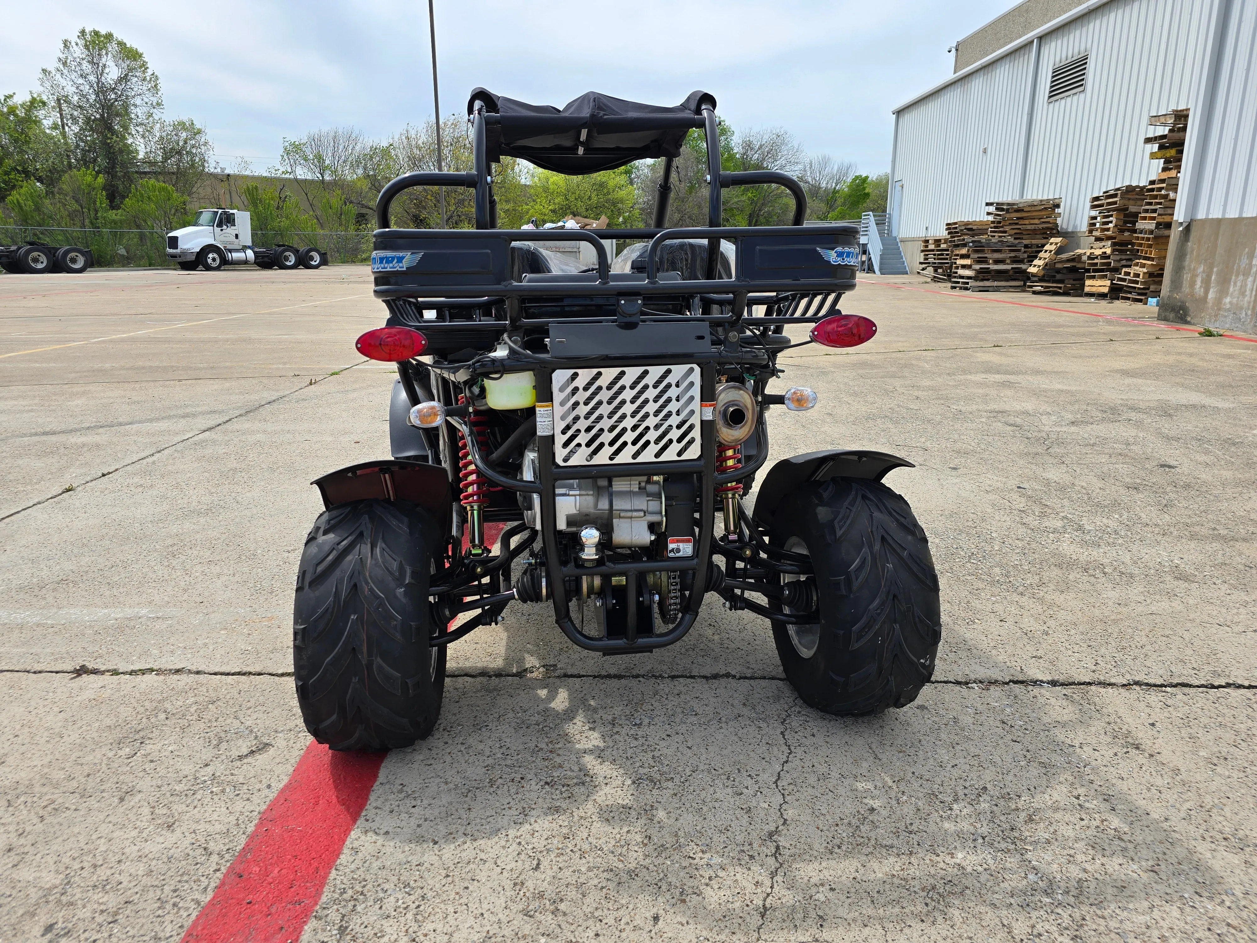 TRAILMASTER 300XRX-E (EFI) Buggy / Go Kart  Water Cooled, Fuel Injected, Independent rear axles, Double A Arm Coil